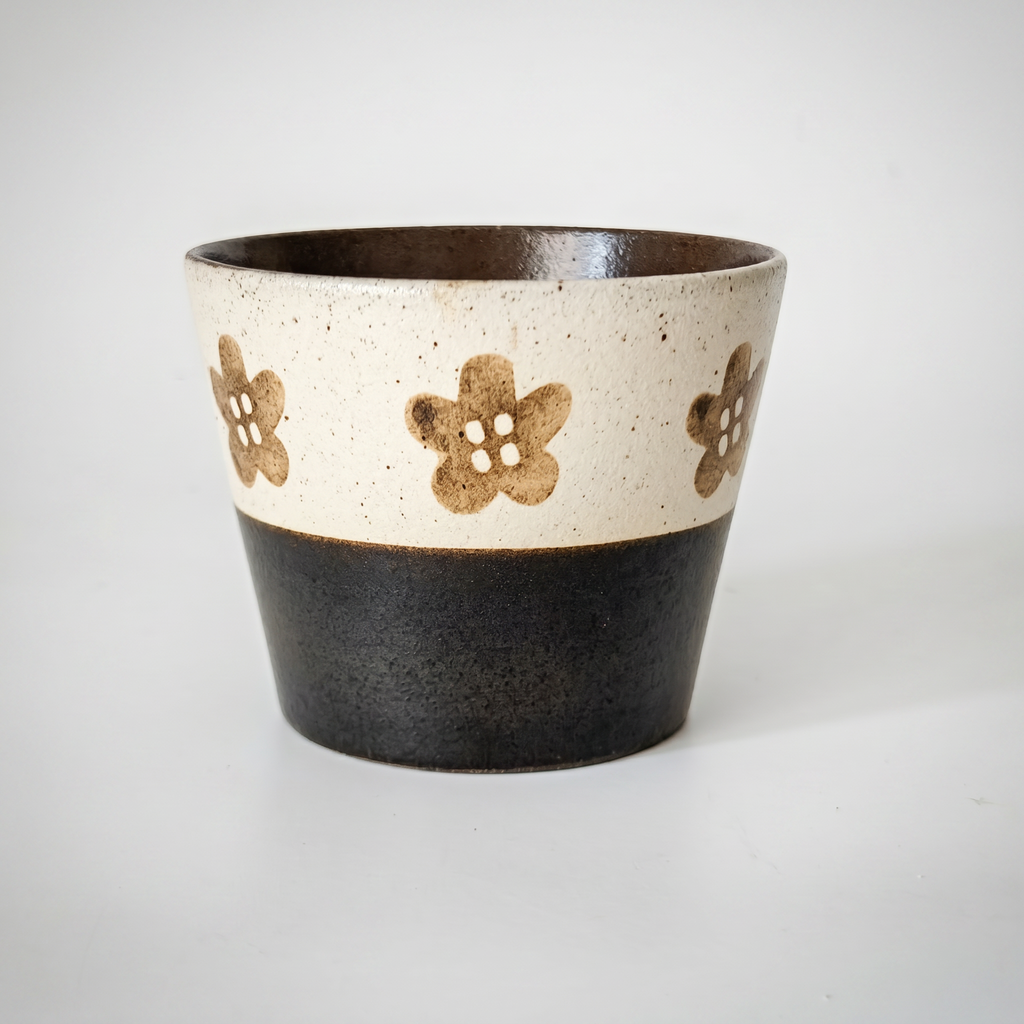 Hand-Painted Floral Ceramic Mug | Black & Cream Two-Tone Yunomi