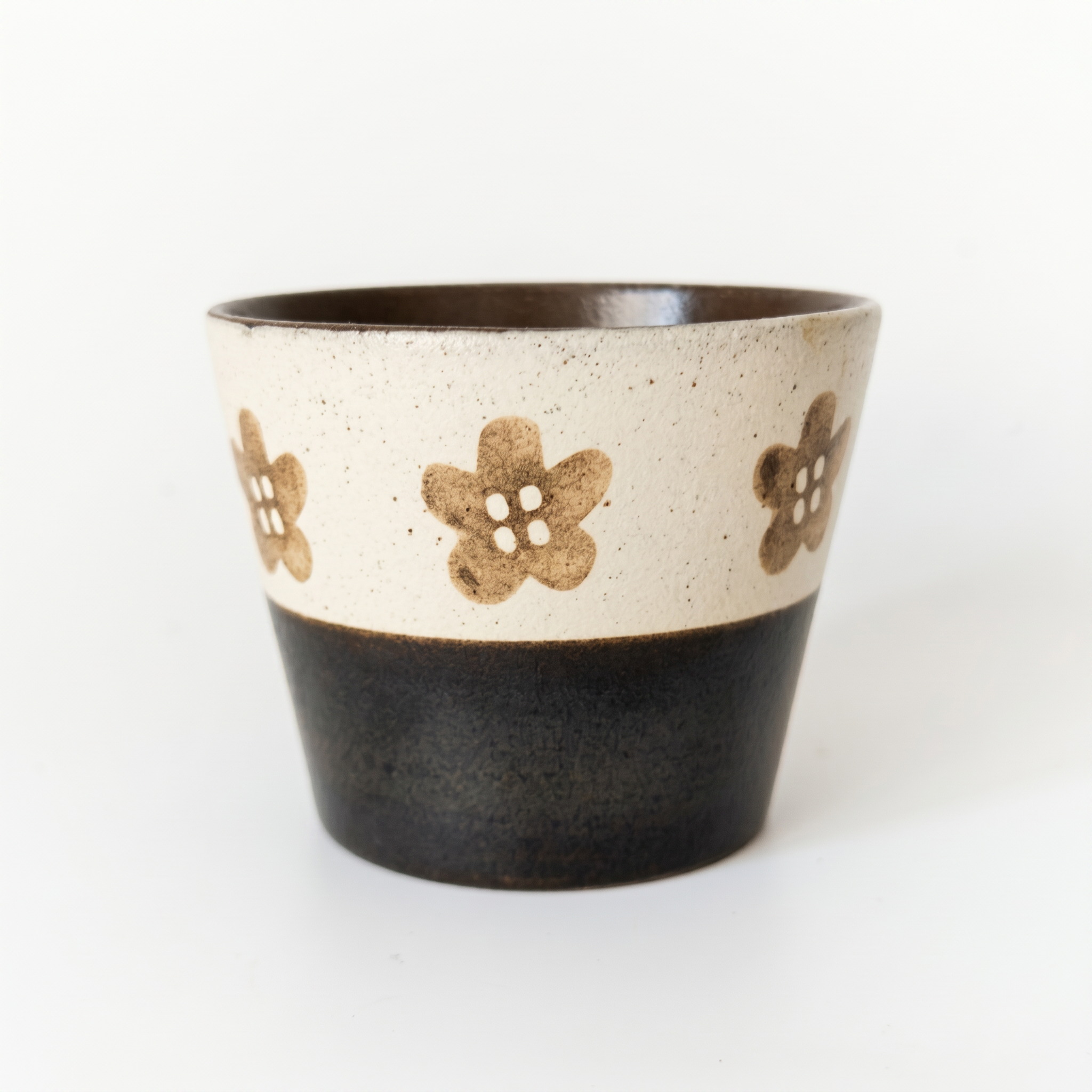 Hand-Painted Floral Ceramic Mug | Black & Cream Two-Tone Yunomi